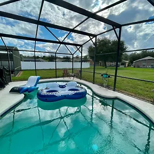 Grand Family House With Private Pool Near Disney Parks Davenport